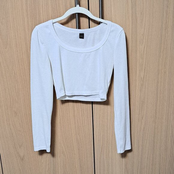 SHEIN Tops - Cute Shein Ribbed Crop Top GUC